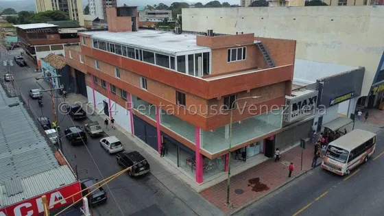 Edificio Comercial En Alquiler En La Carrera 19 En El Centro De Barquisimeto Estado Lara Cod.25-16276 Nd