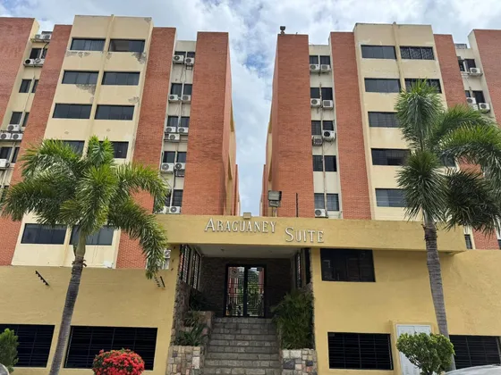Alquiler De Apartamento En Resd. Araguaney Suites Tazajal Rp