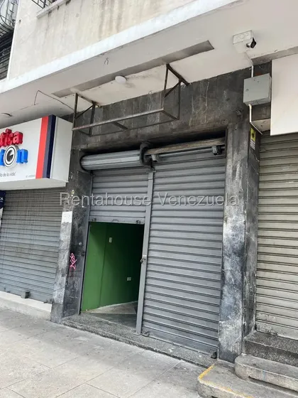 Chacao !! Alquiler Excelente Local Comercial De 27 Mts2, 1 Baño, Muy Bien Ubicado, Zona De Alto Tráfico De Peatones Y Vehículos. No Deje Pasar Esta Fabulosa Oportunidad !!