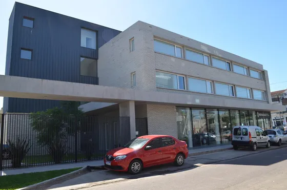 Alquiler De Oficinas En El Talar En 2 Plantas 430 M2