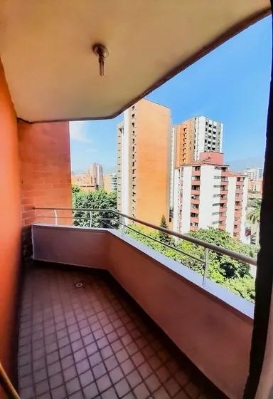Vendo Apartamento En El Primer Parque De Laureles 