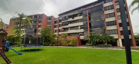 Oportunidad Única, Jardin Macaracuay, A Un Precio Increíble.