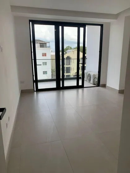 Alquilo Apartamento En La Esmeralda, Santiago 