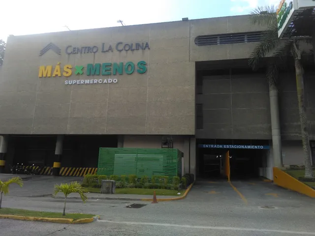 Se Alquila Local Comercial En San Antonio De Los Altos Cc La Colina Rz