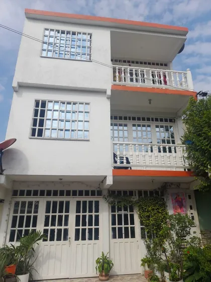 Casa De 3 Niveles En Restrepo Meta, Con Alta Rentabilidad