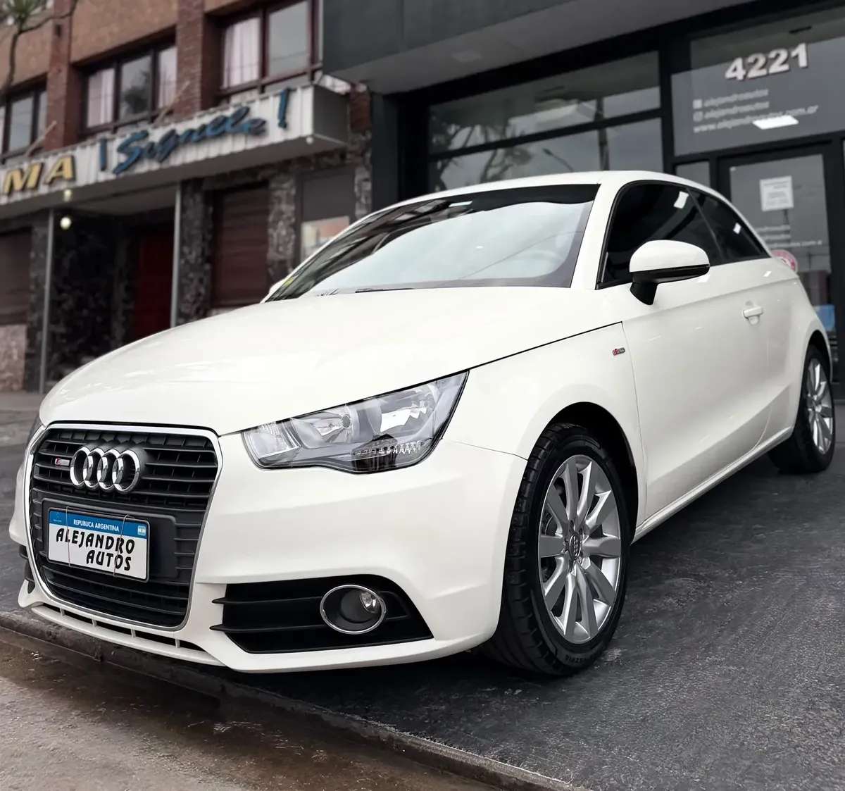 Audi A1 1.4 Ambition Tfsi 122Cv Stronic 3P