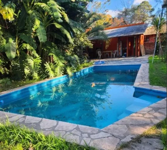 Casa En Venta - 2 Dormitorios 2 Baños - La Lonja