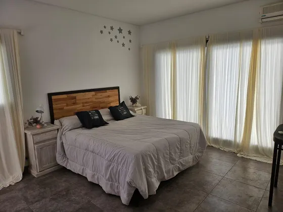 Casa En  Venta 3 Dormitorios  Barrio Acacias Puertos Del Lago