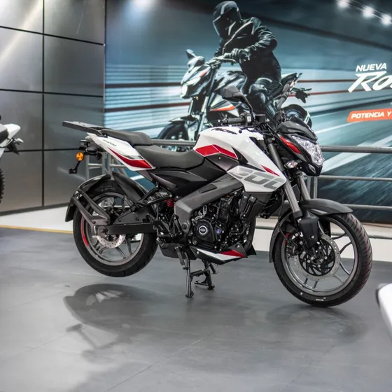 Bajaj Rouser Ns 200 Ug 2025 0km (no Honda Cb, No Yamaha Fz)