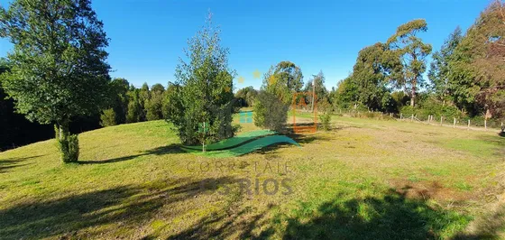 Casa En Venta De 4 Dorm. En Valdivia