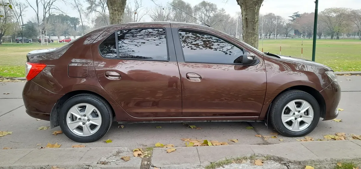 Renault Logan 1.6 Privilege Plus 105cv535803837117245446