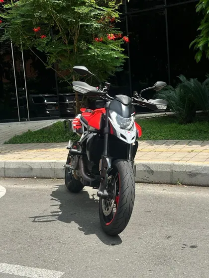 Ducati Hypermotard 950