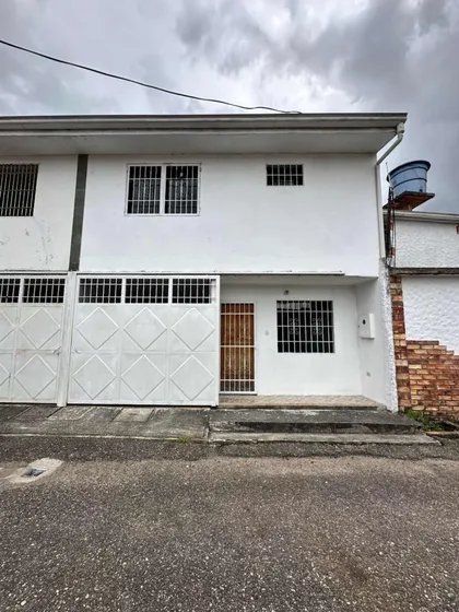 Amr Vende Casa Cerca De La Ciudad En Excelente Precio