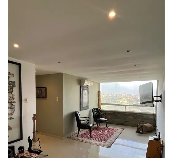 En Venta Hermoso Apartamento En El Encantado Humboldt De 3 Habitaciones.kn