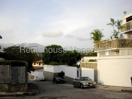 En Alquiler Agradable Anexo En Prados Del Este. Mls 25-17750, Mjs.
