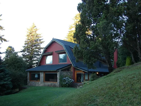 Hermosa Casa  Para 8 Pax Con Jardín Y Pileta Sanmartindelosandes
