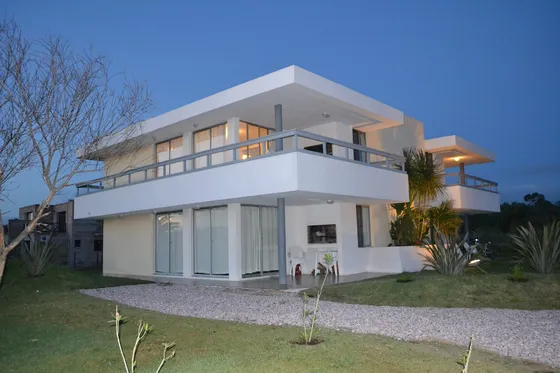 Dueño Alquila Casas Y Apartamentos En Piriápolis En La Rambla Frente Al Mar 5000 Pesos El Fin De Semana  Bloque #5