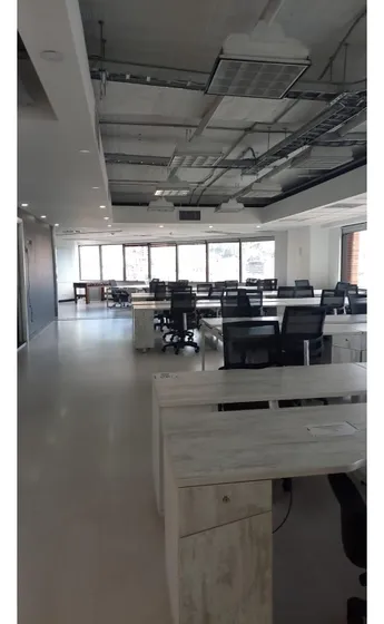 Oficina Amoblada En Arriendo, Av. Chile, Zona Empresarial