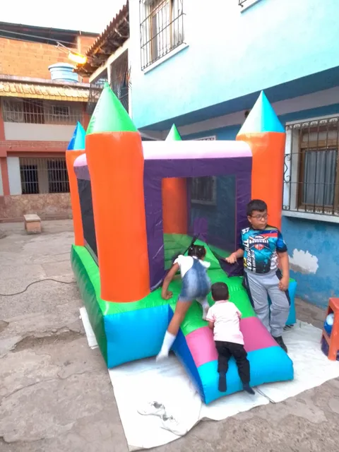 Castillo Inflable, Trampolin, Recreadora, Decoración, Pinta