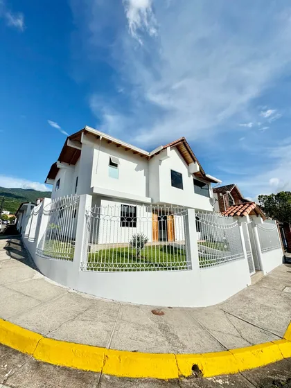 Casa En Venta Pueblo Nuevo San Cristóbal Mg107