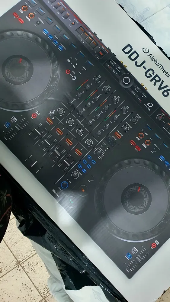 Controladora Alpha Theta Ddj-grv6 Preto 110 | Frete grátis