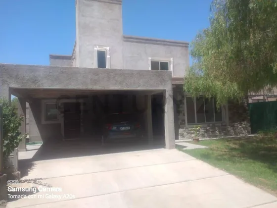 Venta Casa Pinares De Furlotti Maipu Rusell