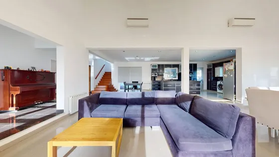 Casa En Venta 4 Dorm. En Club De Campo La Candida