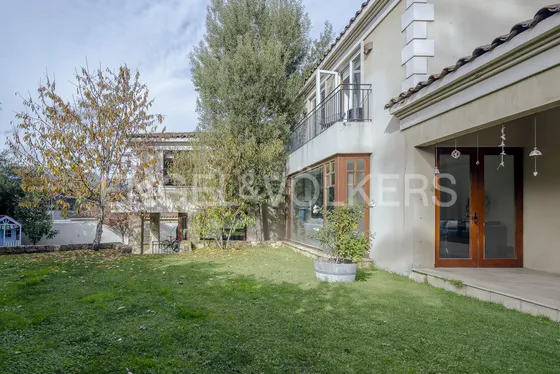 Casa Provenzal En Condominio La Dehesa Central