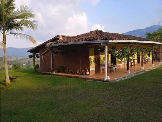 Finca En El Peñol Con Vista A La Represa. Fr