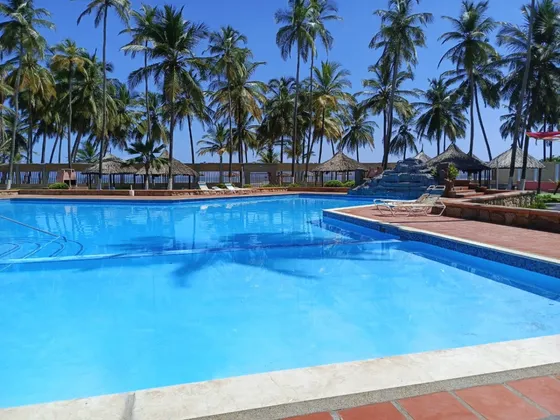 Century 21 Monaco Tucacas  Vende De ¡¡¡¡¡¡¡oportunidad¡¡¡¡¡¡ Apartamento Frente Al Mar .
