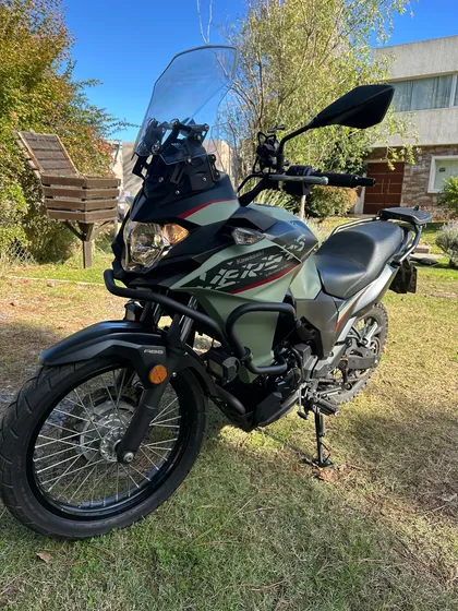Versys 300 2023
