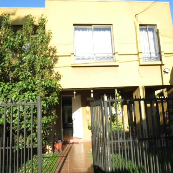 Se Vende Casa En Barrio Las Rozas, Maipu