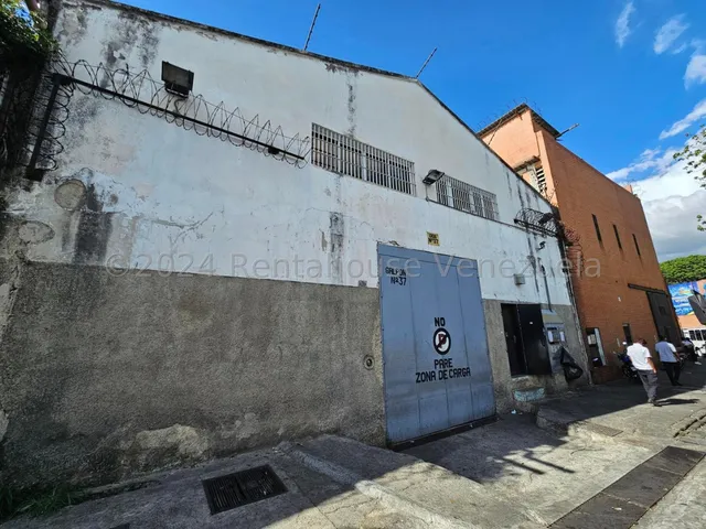 Km Comercial En Alquiler En Catia, Distrito Metropolitano