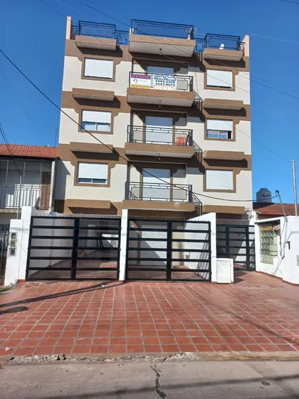 Oferta! Excelente Departamento 2 Ambientes Al Frente!