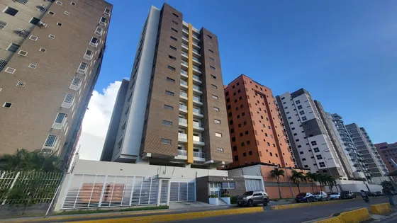 Asg En Venta Residencias San Luis Base Aragua Obra Gris Planta Electrica Total. Privilegiada Vista  25-10118