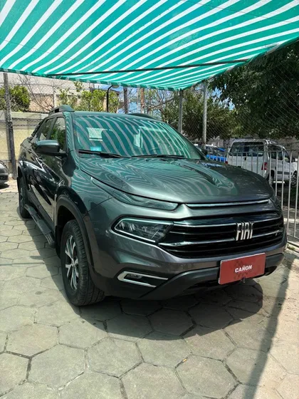 Fiat Toro Freedom 1.8 Cd At6 4x2 Nafta Pick-up Cabina Doble