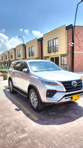 Toyota Fortuner 2.4