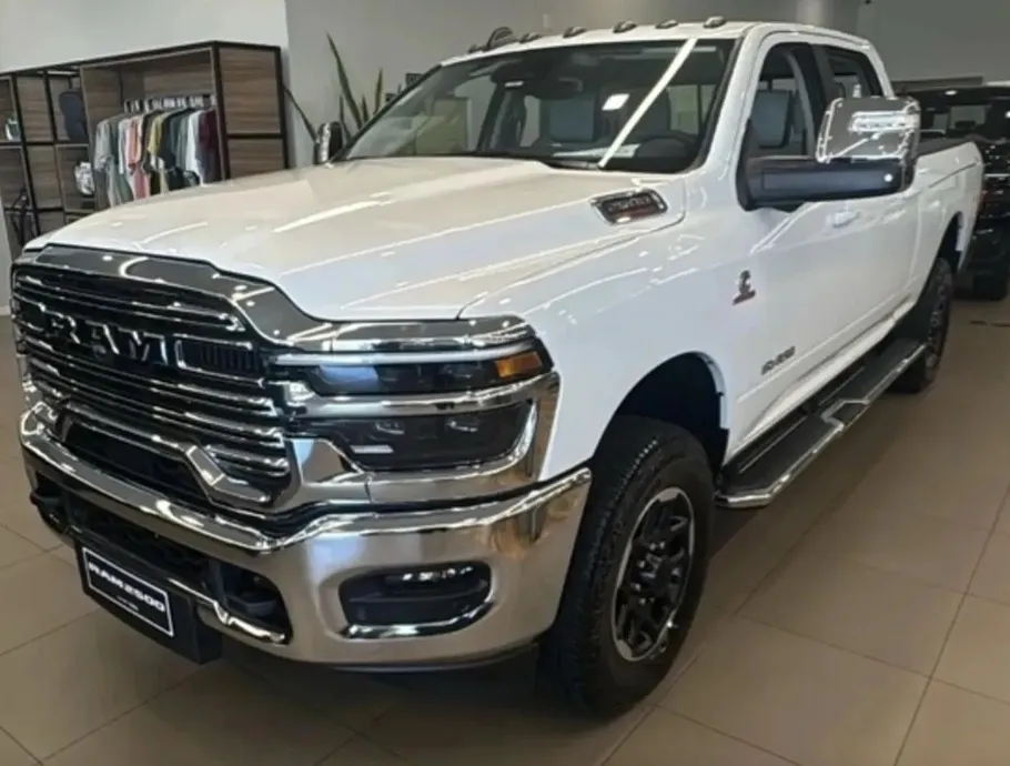RAM 2500 6.7 Laramie Night Edition At6 350Cv 4X4