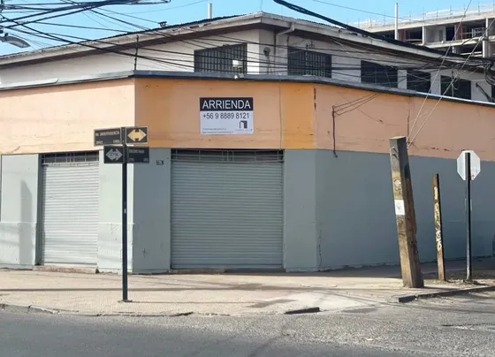 2 Pisos, Esquina, Comercial, Trifásico, 500m2