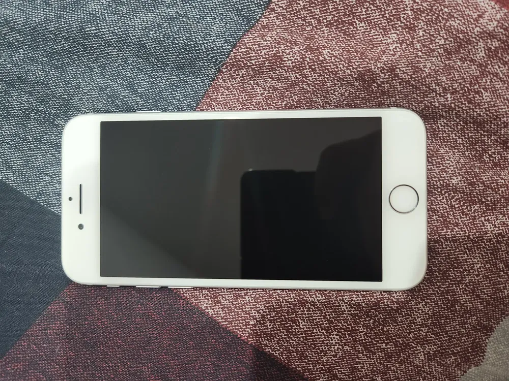 Apple iPhone 8 2gb 64gb Cinza Recondicionador Cor Cinza (Novo com
