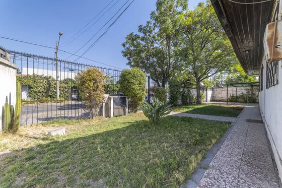 Venta Casa Sólida 3d, 1b; Excelente Ubicación