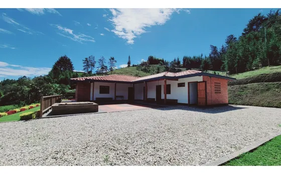 Finca En Arriendo Sector Las Cuchillas