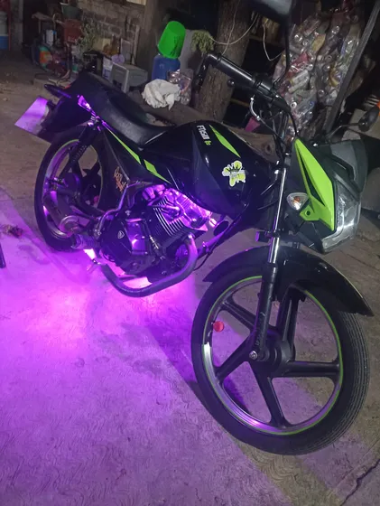 Verde Con Negro