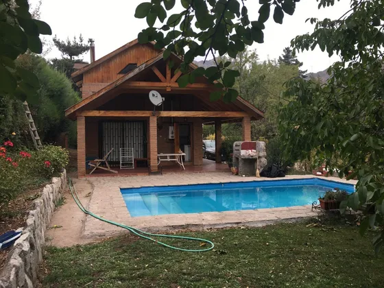 Casa Cajon Del Maipo El Melocoton 260 Millones 