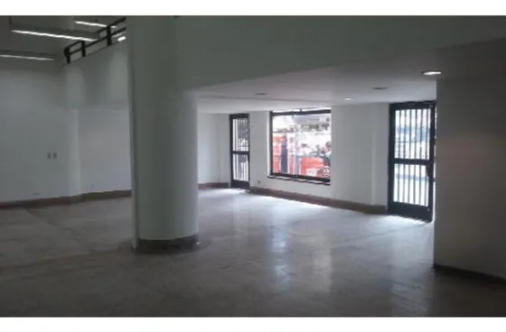 Local En Arriendo, Centro Internacional, Zona Financiera Y Comercial
