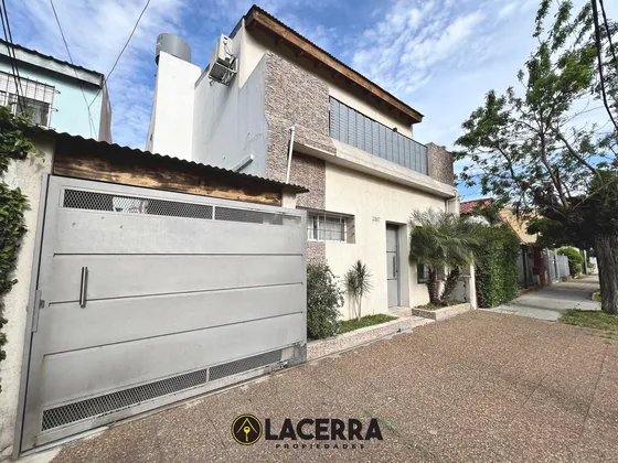 Casa En Venta En Carapachay