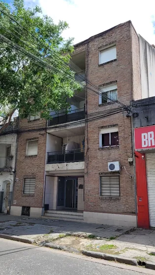 Oportunidad Se Vende - Monoambiente Dividido En 1 Dormitorio Pichincha - U$d 31.900 - Riccheri 1060 -p. Baja  - Apto Crédito  Hipotecario-