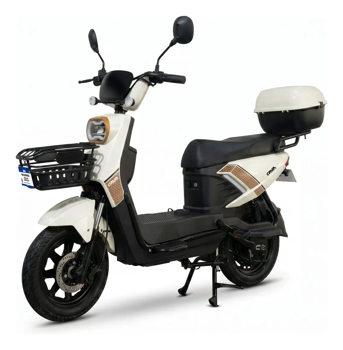 Ângulo diagonal da scooter elétrica Cavalletta E3 com detalhes dourados e baú traseiro