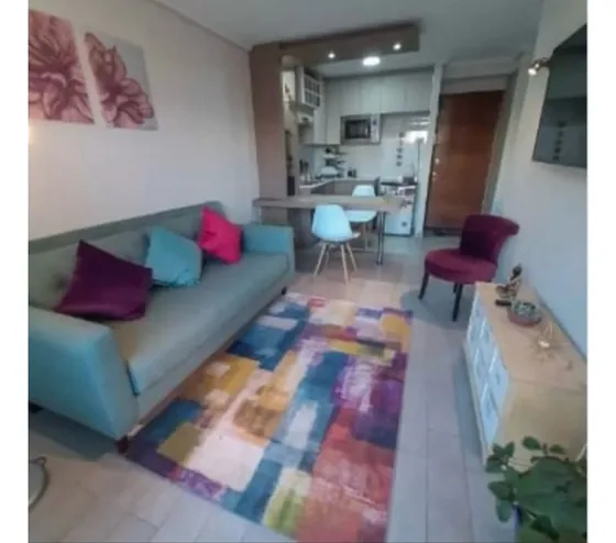 Cómodo Departamento En Venta 2d1b - Estación Central