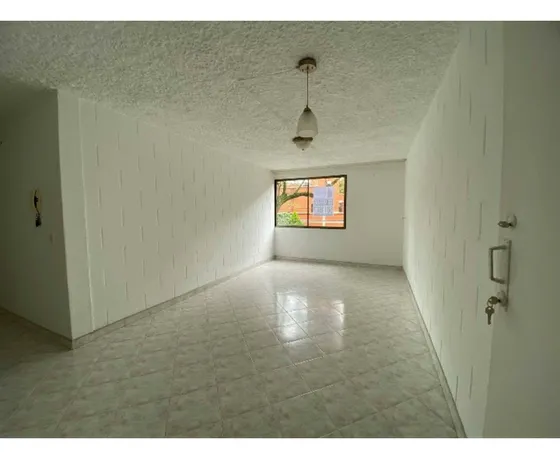 Venta De Apartamento En Piso 2 En Envigado - El Trianon